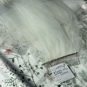 Cut edge tulle veil- WALTZ LENGTH